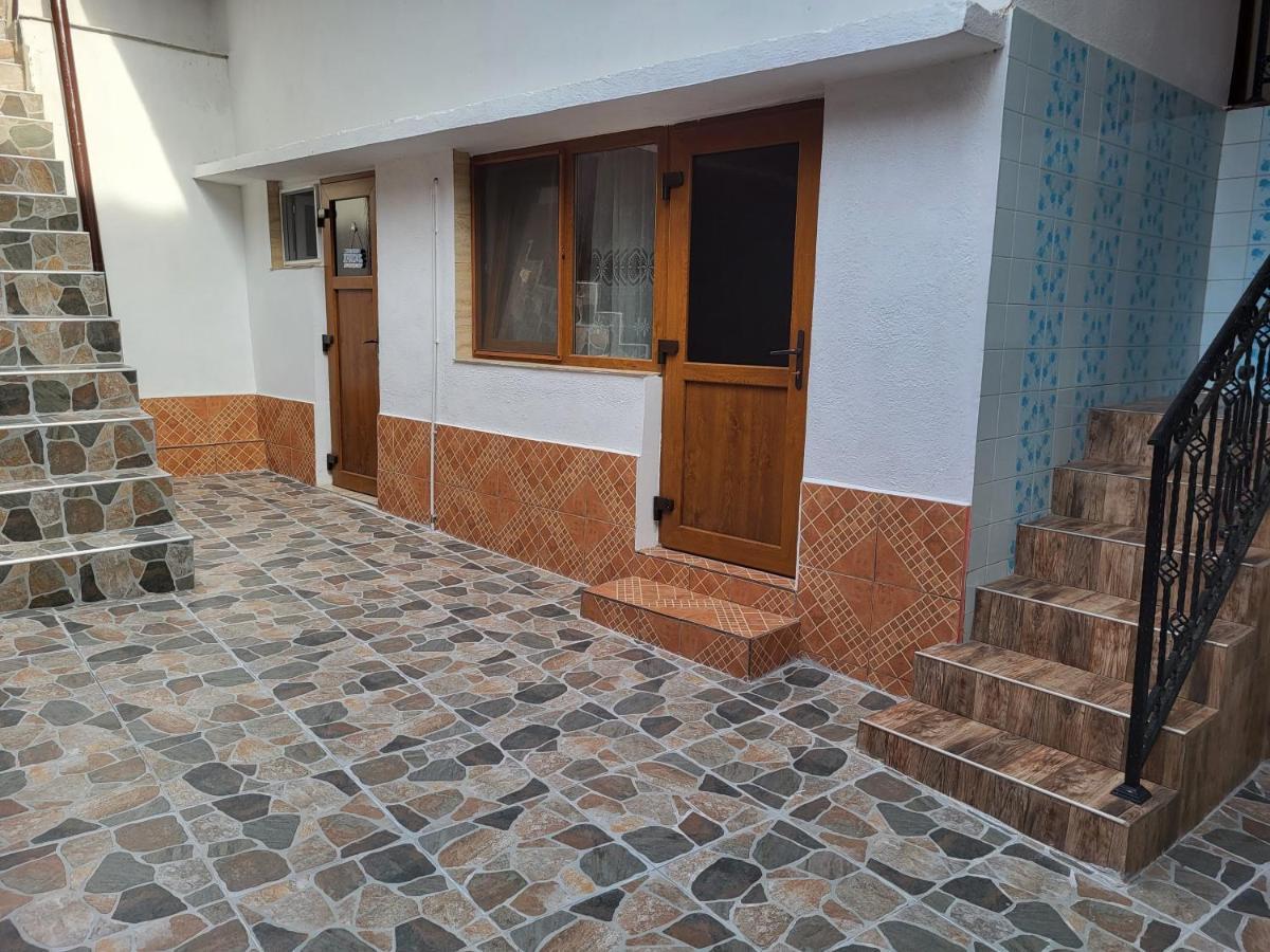Casa De Vacanta Danube Moldova Noua Екстериор снимка
